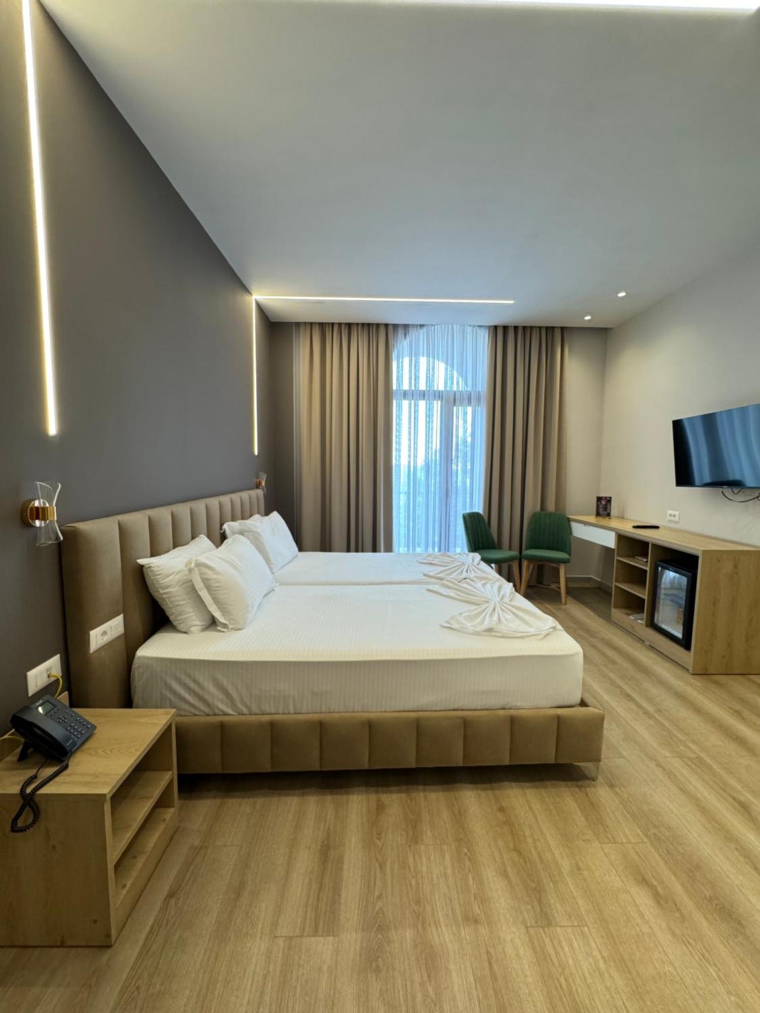 Hotel Panorama & Spa Эльбасан Экстерьер фото